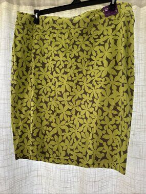 Lane Bryant Straight Fit Skirt Womens 18 Zipper Lined Slit in Back Line Green